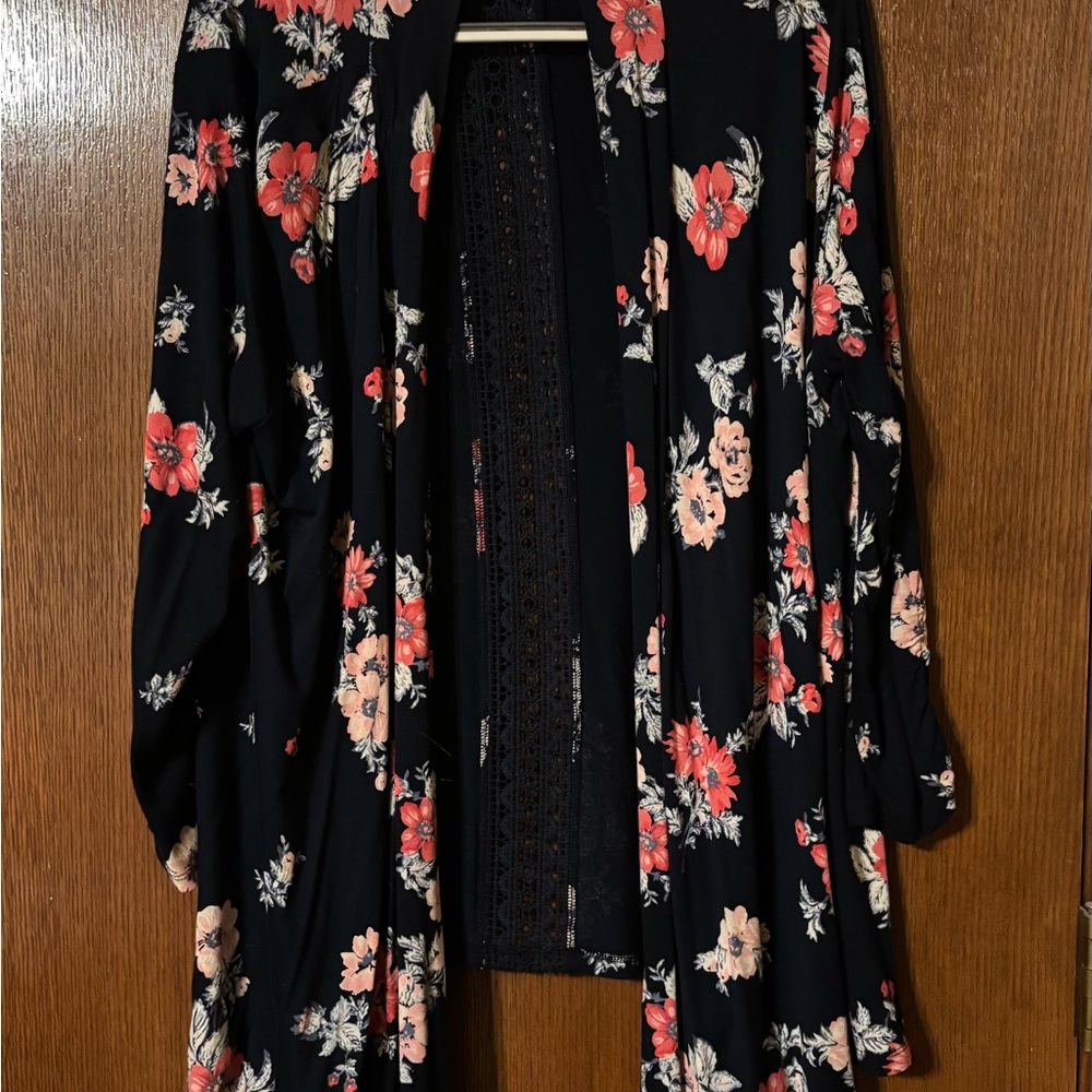 Elegant Black Kimono with Floral Design